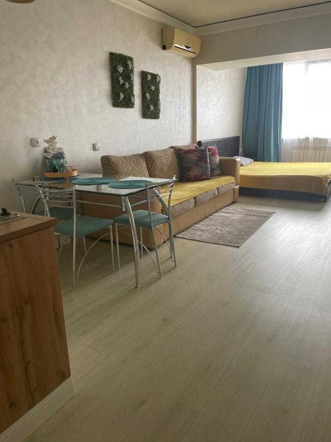 Арбат Apartment Almaty Extérieur photo